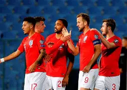 科索沃队备战阿姆索，欧预赛火爆一触可发(科索沃足球联赛水平)