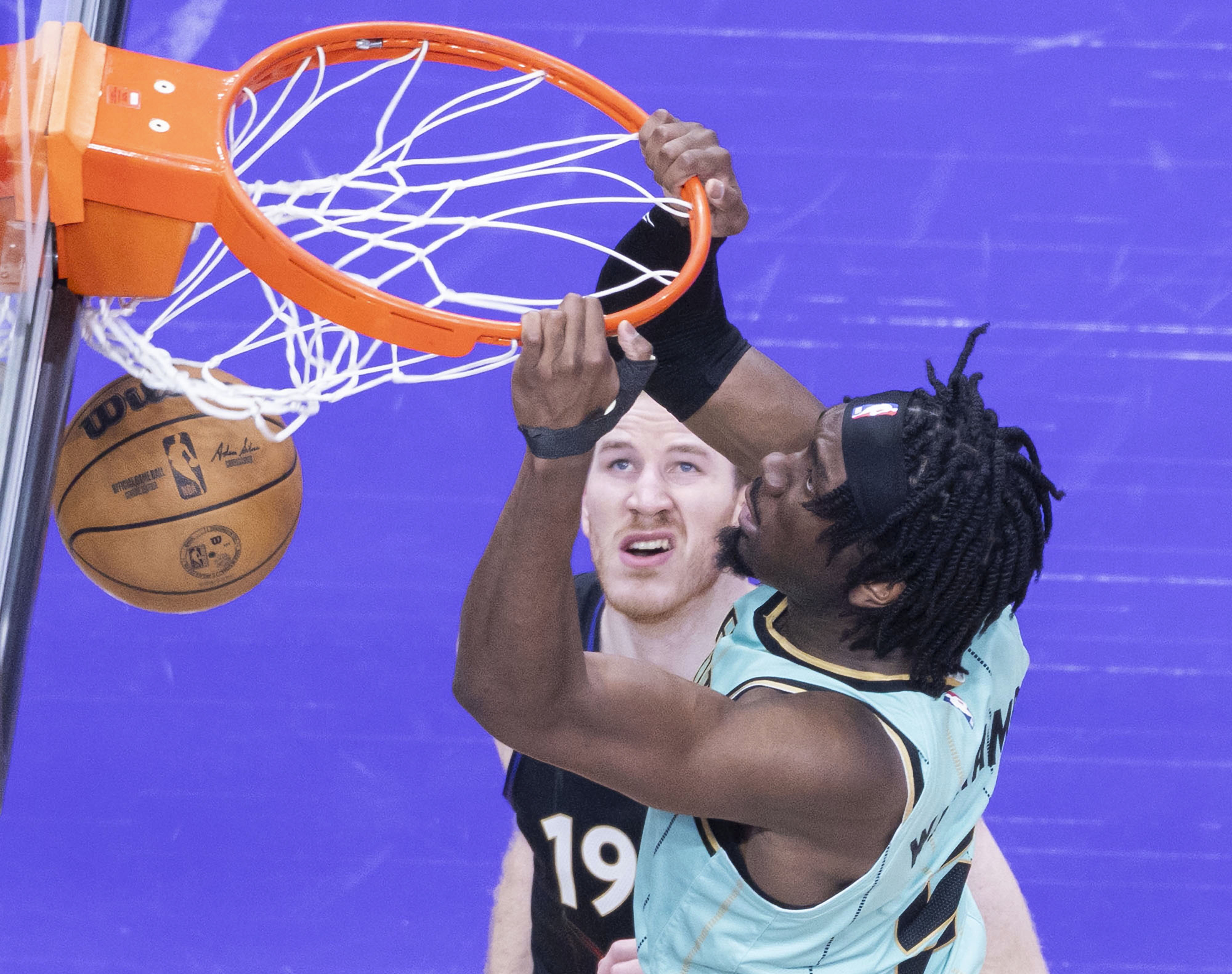 关于猛龙队防守出色，对手难以下手的信息