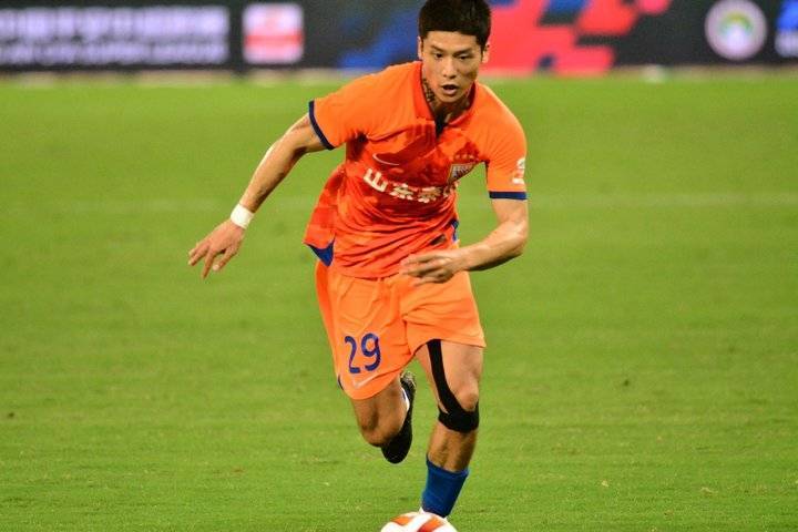 aoa体育体育网页版登录入口-墨西哥国脚洛萨诺进球功臣，引领球队取胜