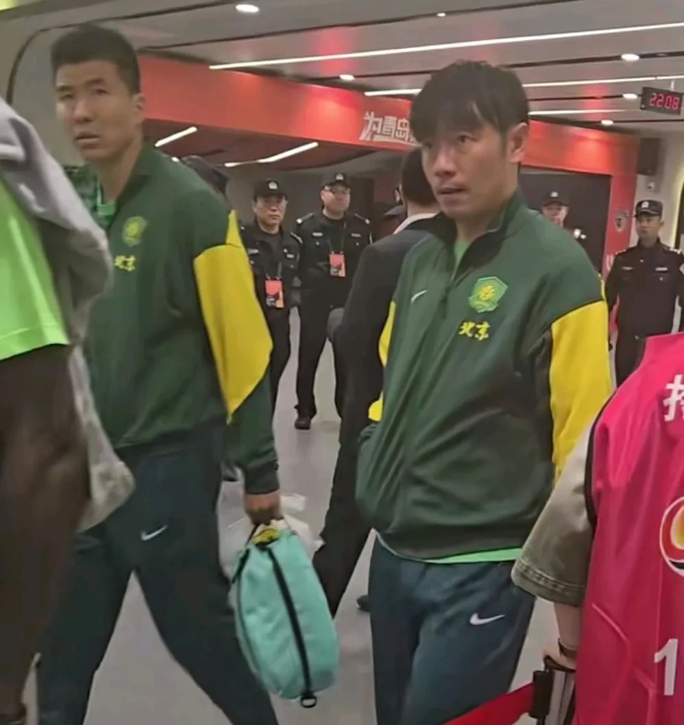 aoa体育体育官网入口-包含北京国安主场不敌辽宁开新，错失机会的词条