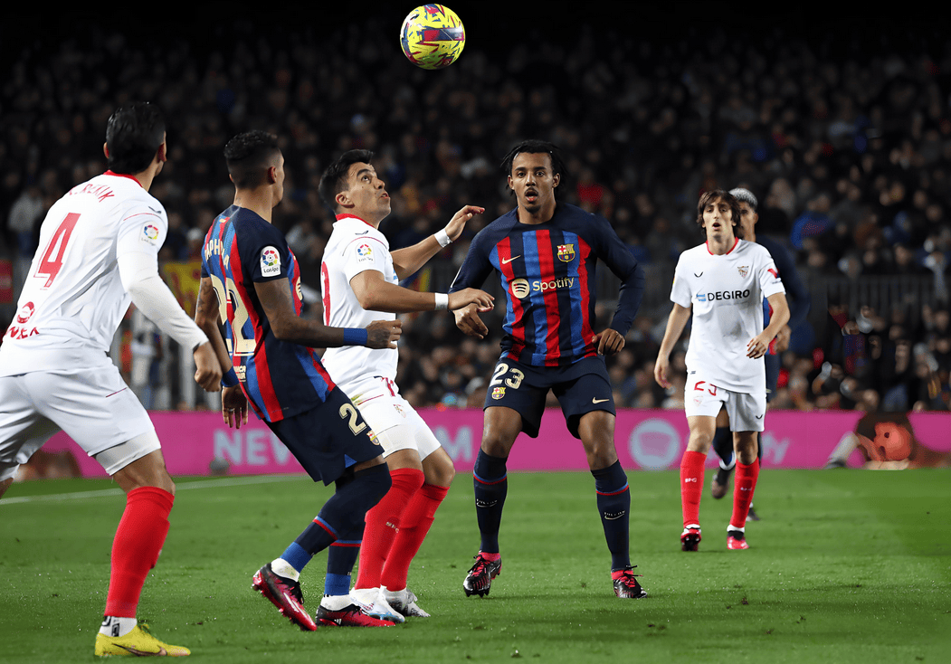 包含西甲积分榜大洗牌！拉科鲁尼亚主场1-0击败马德里竞技的词条