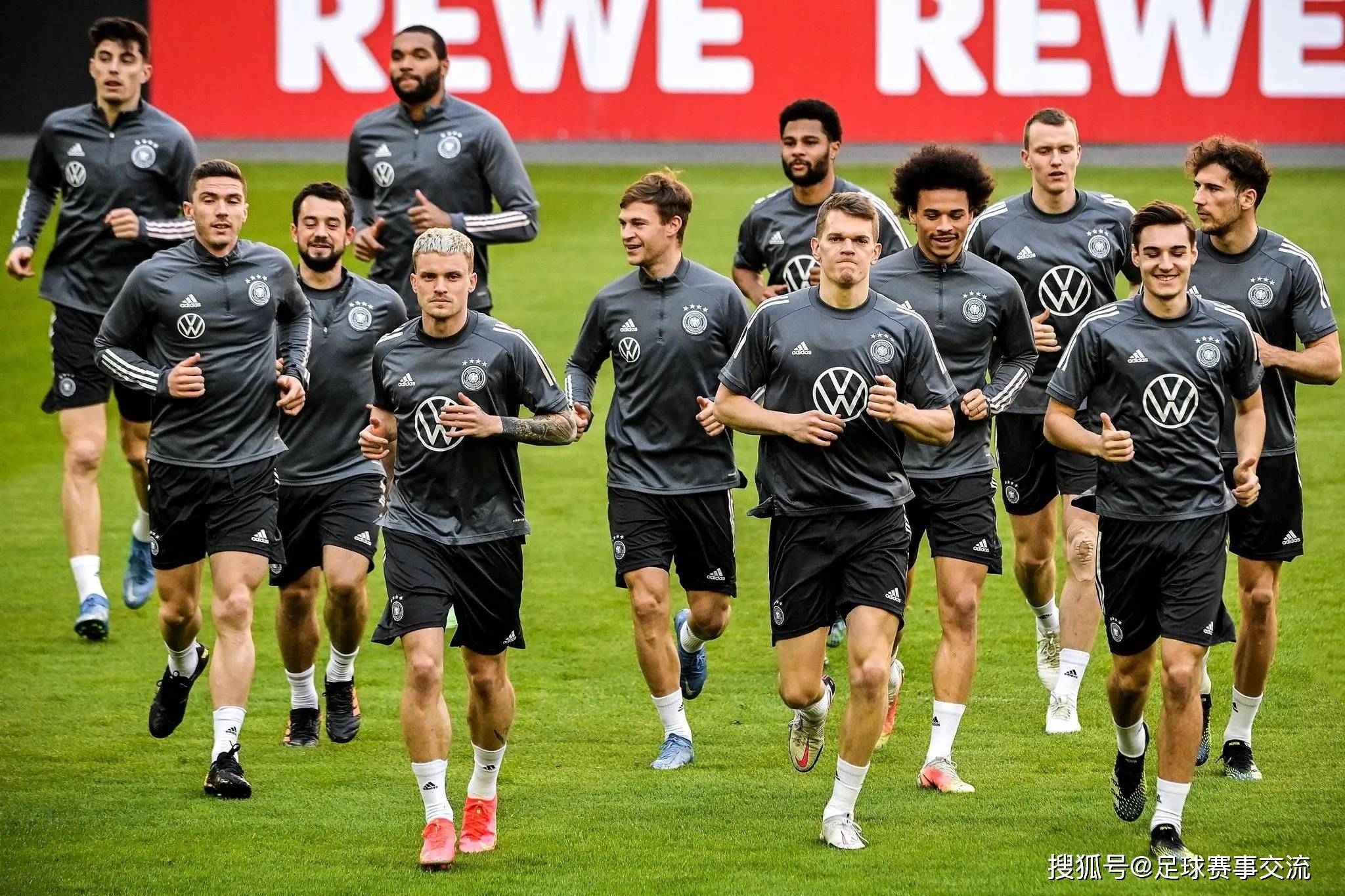 欧国联半决赛:德国连进两球,轻松晋级决赛的简单介绍 欧国联半决赛:德国连进两球,轻松晋级决赛的简单介绍