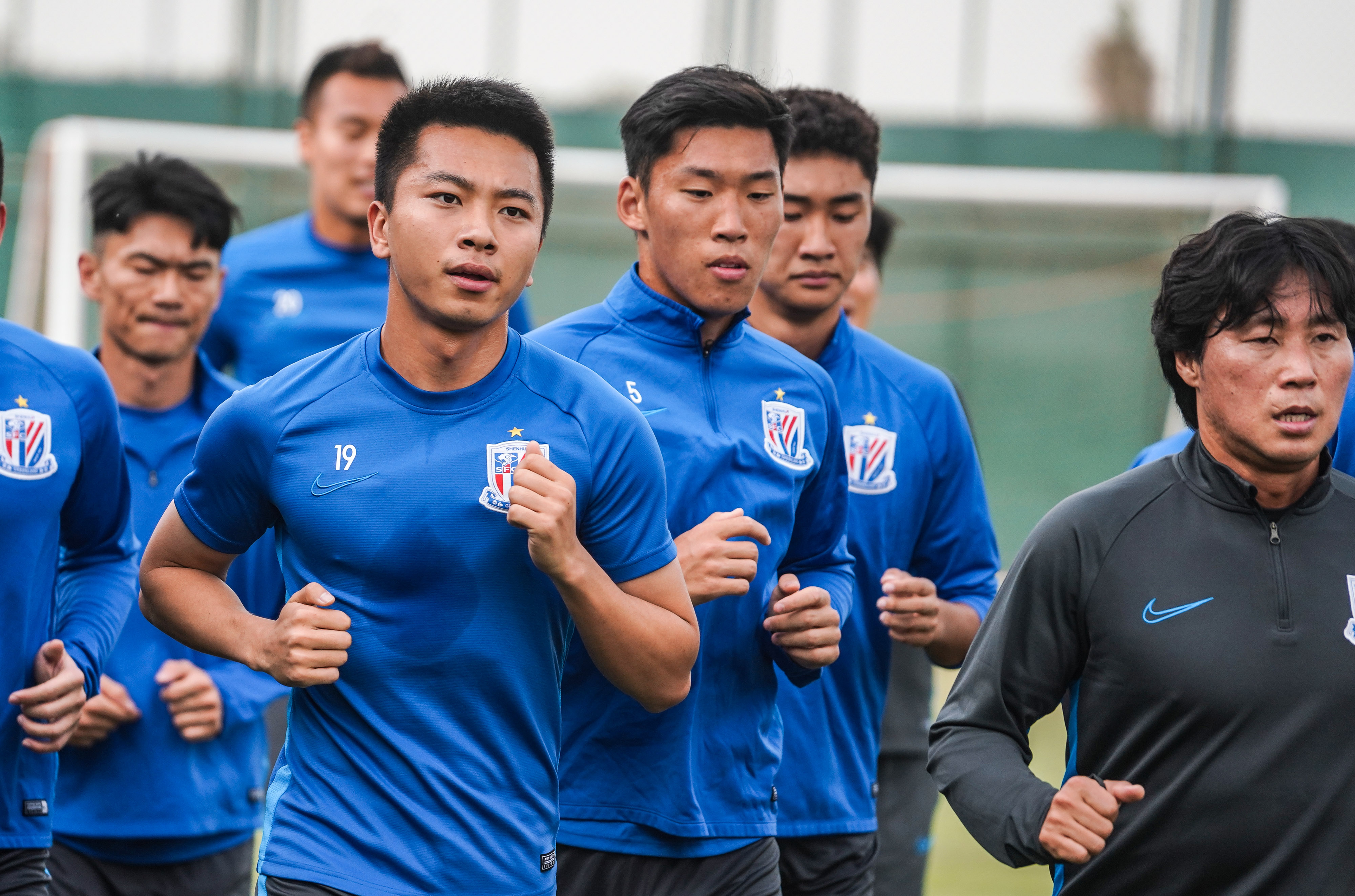 aoa体育体育在线-亚洲球队备战冠军赛事，冲刺势不可挡势如破竹的简单介绍