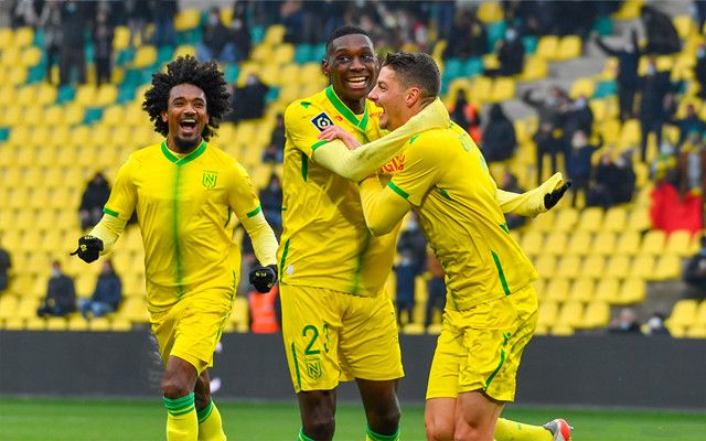 南特队主场战胜对手,跻身积分榜前列 南特队主场战胜对手,跻身积分榜前列