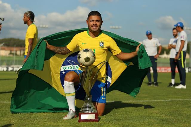 欧洲劲旅欲引进南美金靴得主的简单介绍 欧洲劲旅欲引进南美金靴得主的简单介绍