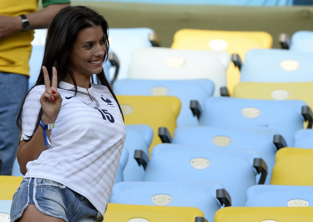 包含芬兰惨遭丹麦逆转,晋级前景蒙上阴影的词条 包含芬兰惨遭丹麦逆转,晋级前景蒙上阴影的词条