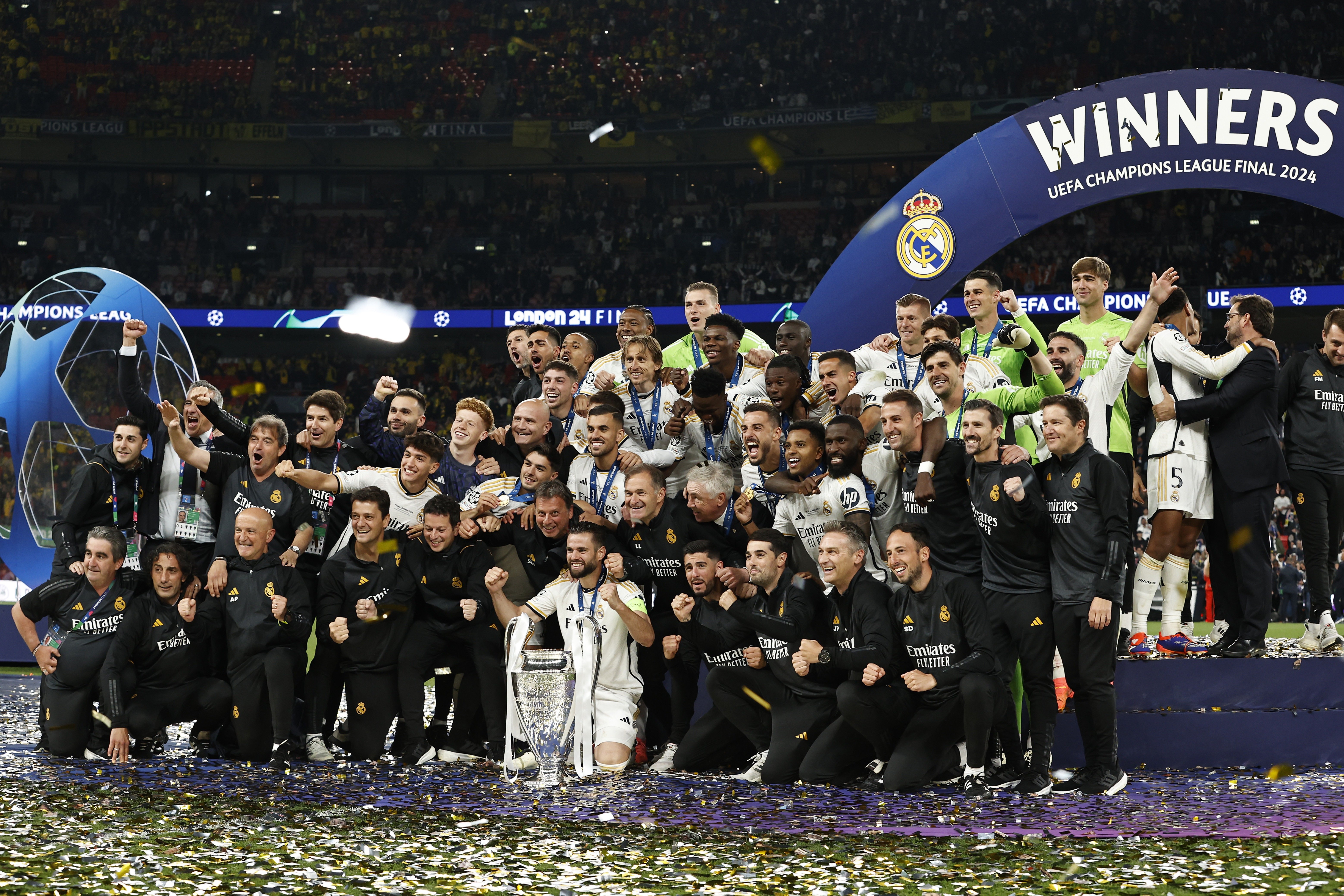 关于欧冠中哪支球队斩获胜利,夺得冠军奖杯?的信息 关于欧冠中哪支球队斩获胜利,夺得冠军奖杯?的信息