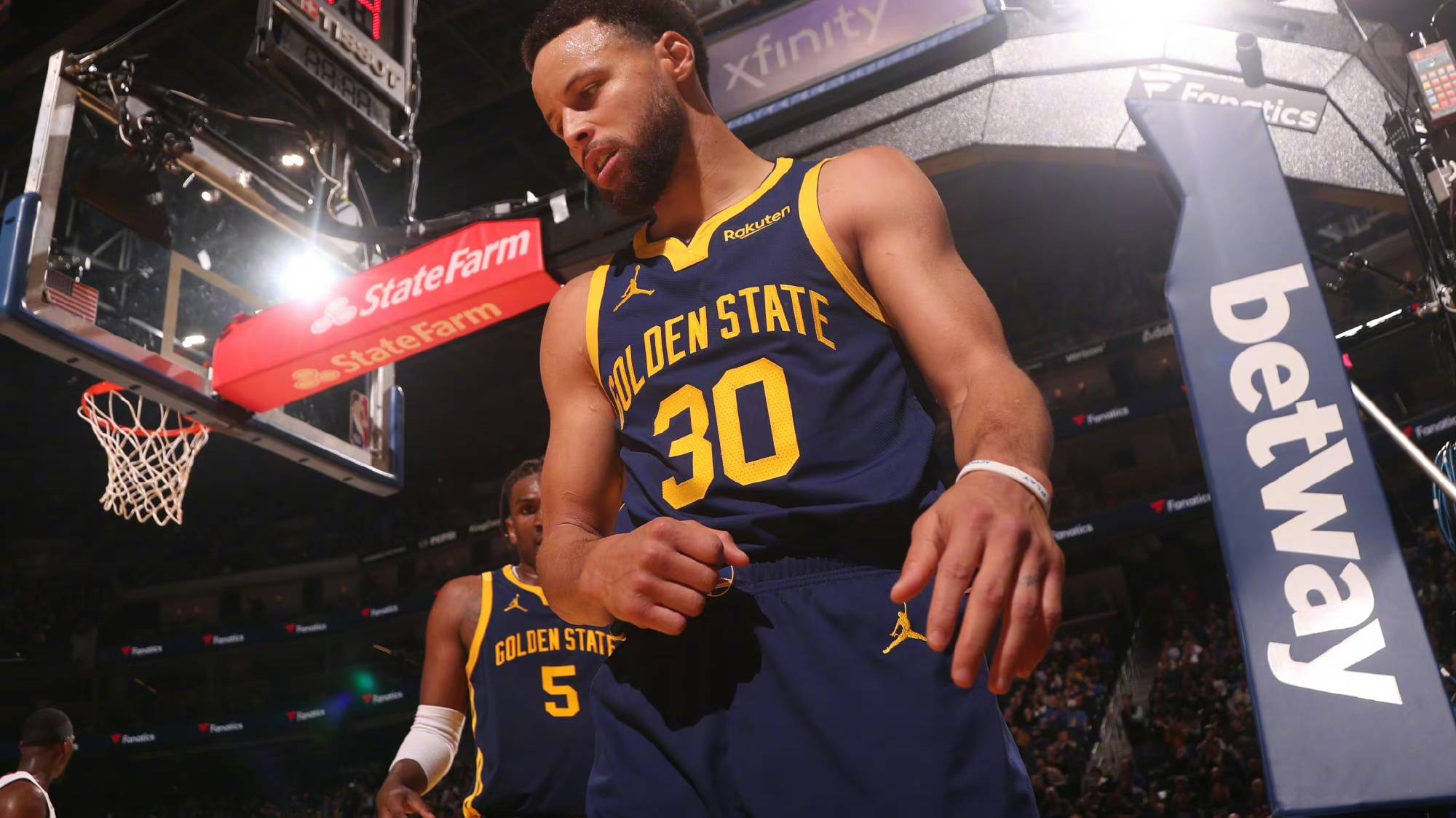 关于刺客再下一城，勇士击败热火的信息