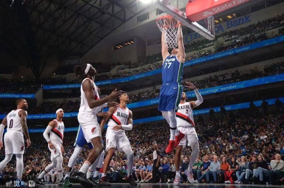 开拓者胜独行侠,尼科拉斯33分 开拓者胜独行侠,尼科拉斯33分