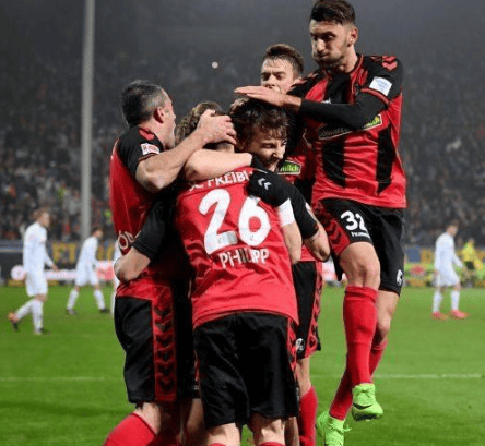 拜仁慕尼黑遭遇悲惨溃败,输给了弗赖堡的简单介绍 拜仁慕尼黑遭遇悲惨溃败,输给了弗赖堡的简单介绍